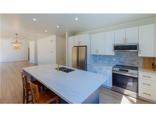 175 Robertson Rd, Lakeside, NB 