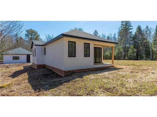175 Robertson Rd, Lakeside, NB 