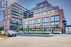 433 - 2300 ST CLAIR AVENUE W Toronto, ON M6N 0B3