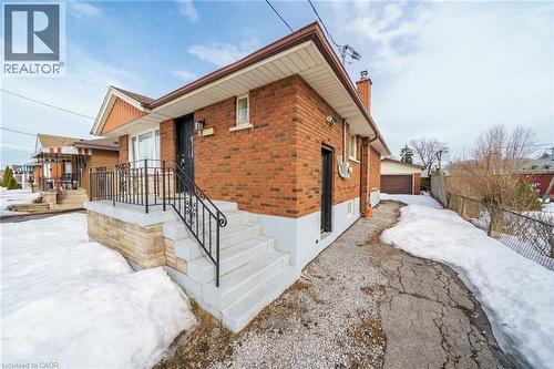 8 Shynal Avenue, Hamilton, ON - Outdoor