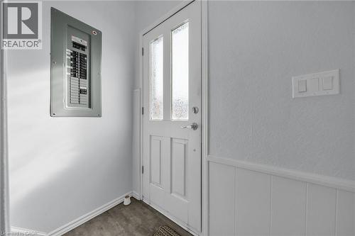 8 Shynal Avenue, Hamilton, ON - Indoor Photo Showing Other Room