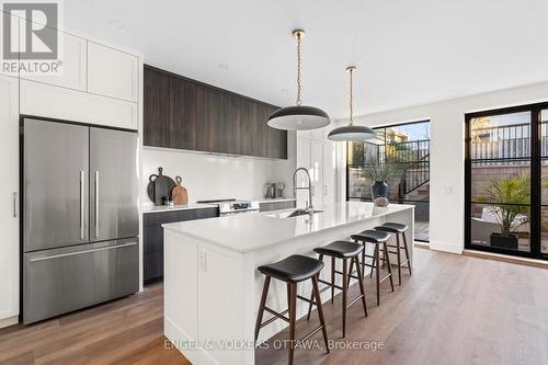 246 Byron Avenue, Ottawa, ON - Indoor Photo Showing Kitchen With Upgraded Kitchen
