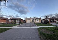 15 FORDOVER DRIVE Toronto, ON M1E 1T7