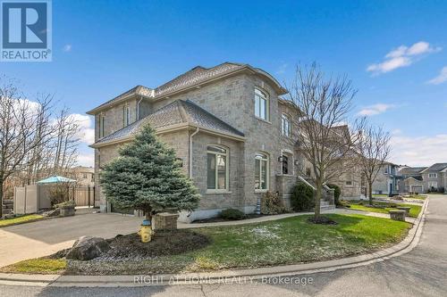 131 Issam Private, Ottawa, ON - Outdoor
