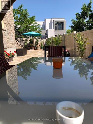 131 Issam Private, Ottawa, ON - Outdoor