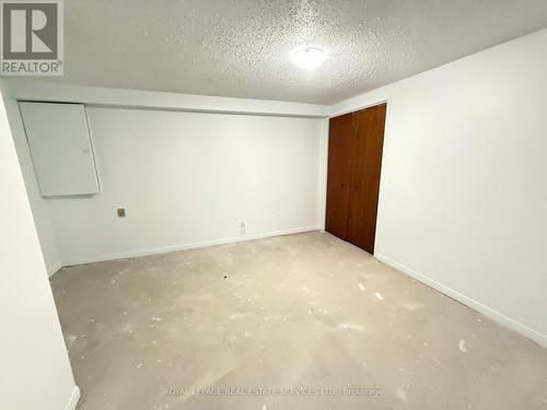 31 Daphne Crescent, Barrie, ON - Indoor Photo Showing Other Room