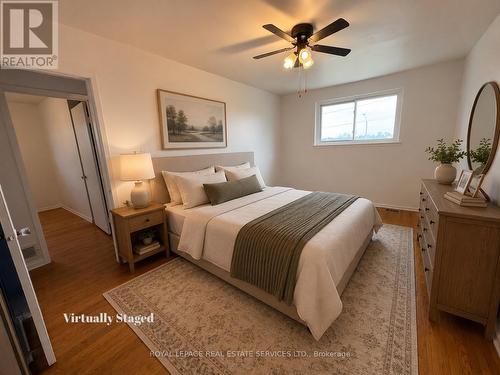 31 Daphne Crescent, Barrie, ON - Indoor Photo Showing Bedroom