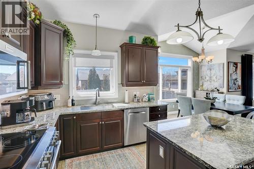 4839 Mazinke Crescent, Regina, SK - Indoor Photo Showing Kitchen With Upgraded Kitchen