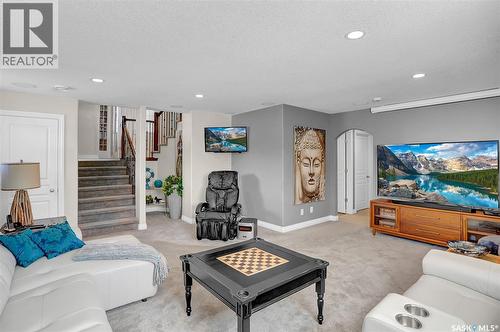4839 Mazinke Crescent, Regina, SK - Indoor Photo Showing Living Room