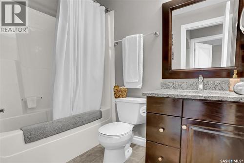 4839 Mazinke Crescent, Regina, SK - Indoor Photo Showing Bathroom