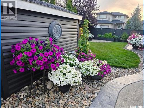 4839 Mazinke Crescent, Regina, SK - Outdoor