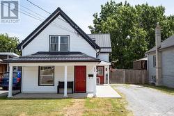 17 JAMES STREET Quinte West (Trenton Ward), ON K8V 2W8