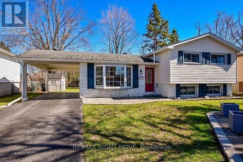 323 COLLINS DRIVE  Orillia, ON L3V 1E5