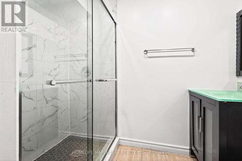 735 Constellation Drive, Mississauga, ON - Indoor Photo Showing Bathroom