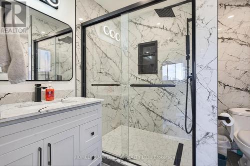 735 Constellation Drive, Mississauga, ON - Indoor Photo Showing Bathroom