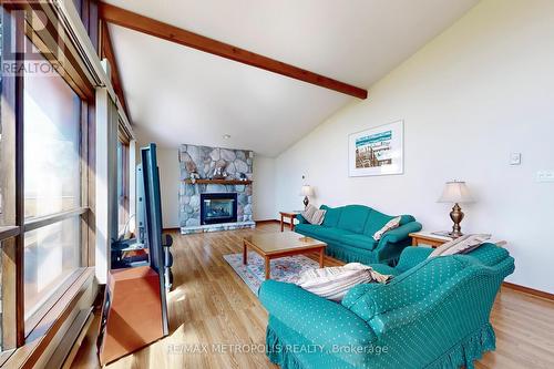 40 Rabbit Road, Brighton, ON - Indoor Photo Showing Living Room With Fireplace