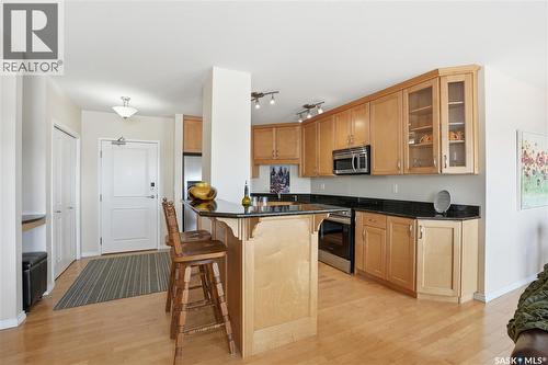 701 902 Spadina Crescent E, Saskatoon, SK - Indoor Photo Showing Kitchen