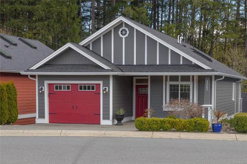 122 Village Way, Duncan, BC 