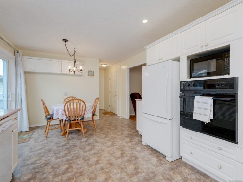 13 Eagle Lane, View Royal, BC 