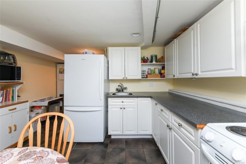 280 Glacier View Dr, Comox, BC 