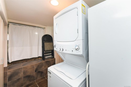 280 Glacier View Dr, Comox, BC 