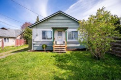 971 Fir St Campbell River, BC V9W 3B4