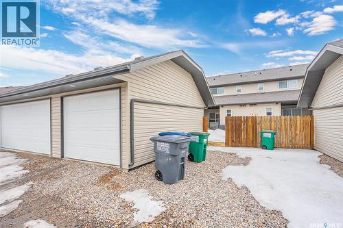 1036 Willowgrove Crescent, Saskatoon, SK - Outdoor With Exterior