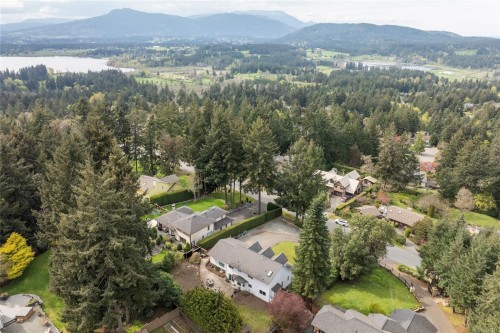 1108 Viewtop Rd, Duncan, BC 