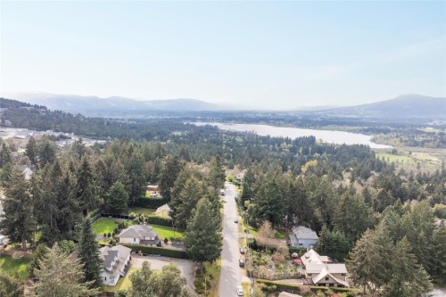 1108 Viewtop Rd, Duncan, BC 