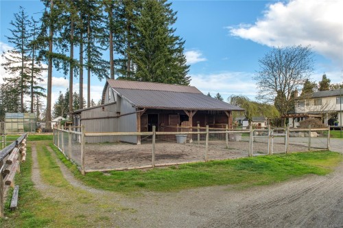 2054 Evergreen Rd, Campbell River, BC 