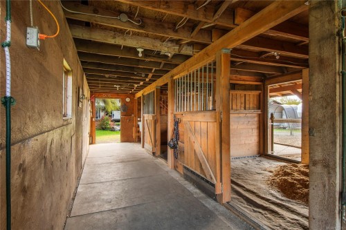 2054 Evergreen Rd, Campbell River, BC 