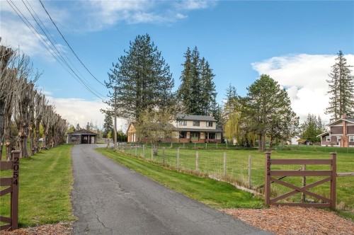 2054 Evergreen Rd, Campbell River, BC 