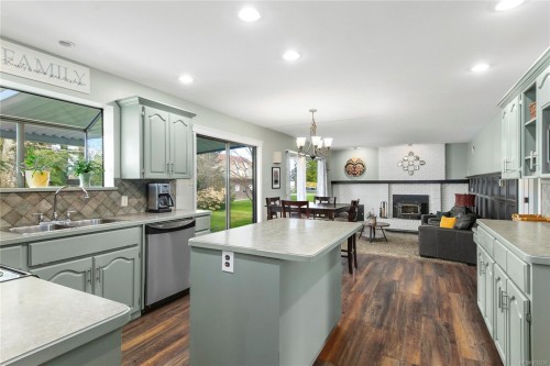 2054 Evergreen Rd, Campbell River, BC 