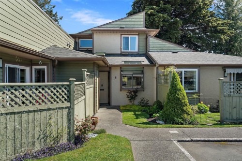 5-10008 Third St, Sidney, BC 