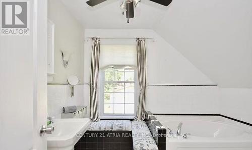 4359 Hepinstall Landing, Severn, ON - Indoor Photo Showing Bathroom
