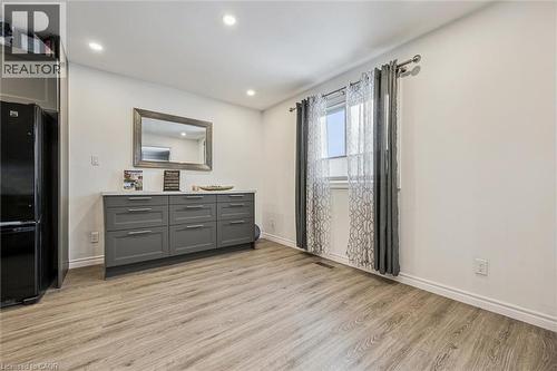 263 The Country Way, Kitchener, ON - Indoor Photo Showing Other Room