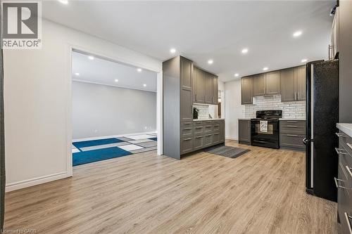 263 The Country Way, Kitchener, ON - Indoor Photo Showing Kitchen