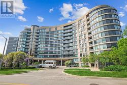908 - 18 VALLEY WOODS ROAD  Toronto, ON M3A 0A1