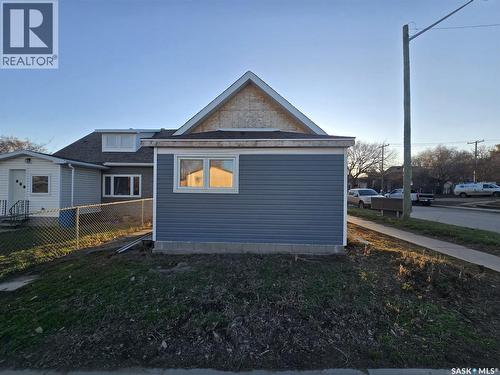 538 9Th Avenue Nw, Moose Jaw, SK - Outdoor