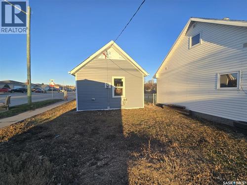 538 9Th Avenue Nw, Moose Jaw, SK - Outdoor