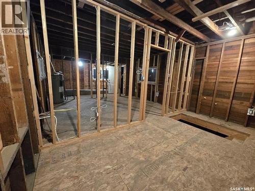 538 9Th Avenue Nw, Moose Jaw, SK - Indoor Photo Showing Basement
