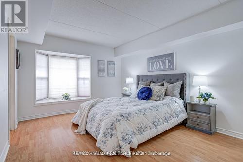 312 - 4003 Kilmer Drive, Burlington, ON - Indoor Photo Showing Bedroom