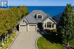 3 - 61 LAKE STREET  Grimsby, ON L3M 2G6