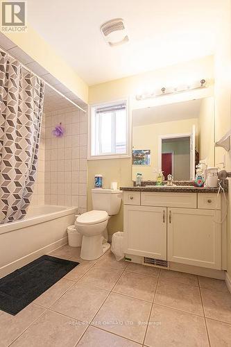 66 Springvalley Crescent, Hamilton, ON - Indoor Photo Showing Bathroom