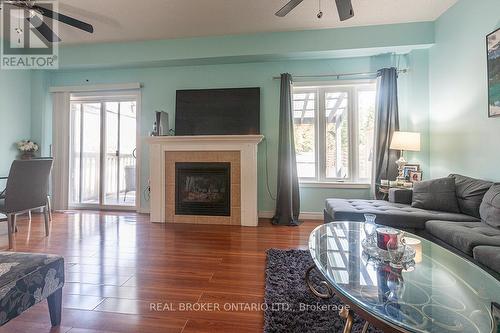 66 Springvalley Crescent, Hamilton, ON - Indoor Photo Showing Living Room With Fireplace