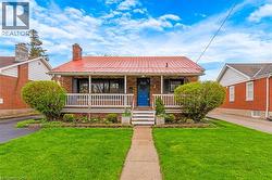 34 CHRISTOPHER Drive  Cambridge, ON N1R 4R4