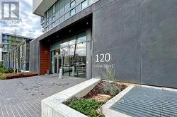 1521 - 120 VARNA DRIVE Toronto, ON M6A 1N3