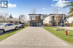 1362 KENMUIR Avenue  Mississauga, ON L5G 4B4