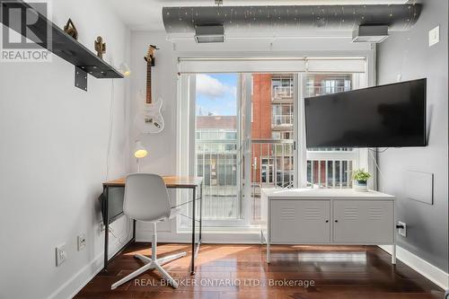 102 - 360 Cumberland Street, Ottawa, ON - Indoor Photo Showing Other Room