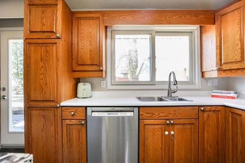 26 Ashworth St, Winnipeg, MB 